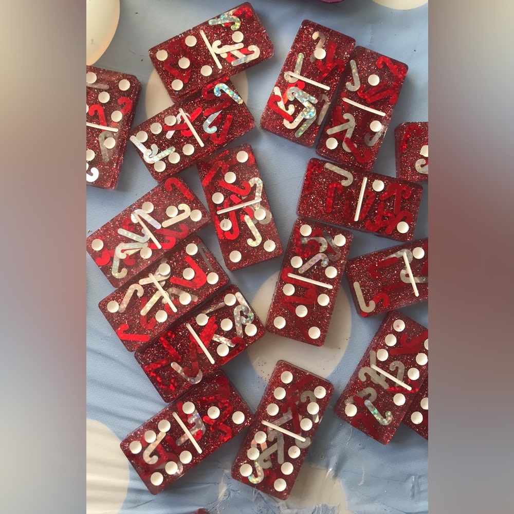 Candy Cane Dominoes